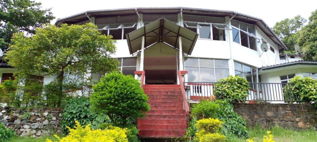 Diyaluma Falls Inn Koslanda Esterno foto